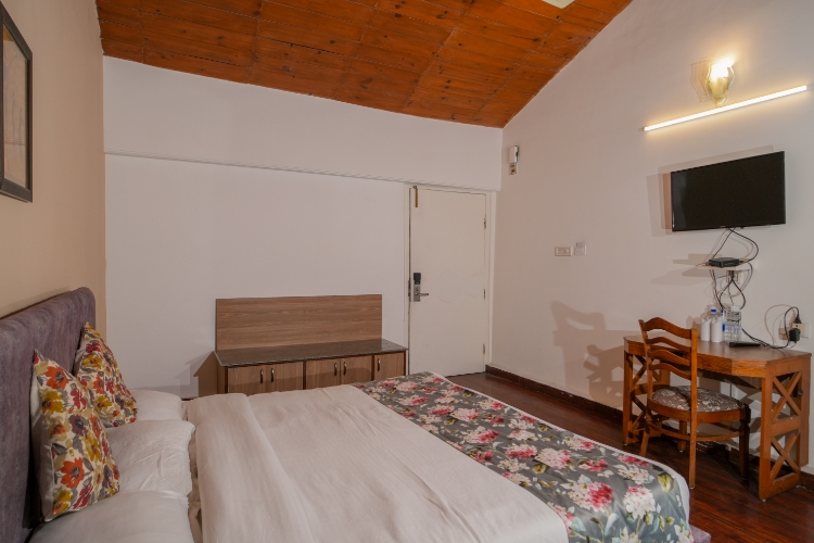 Neelesh Inn